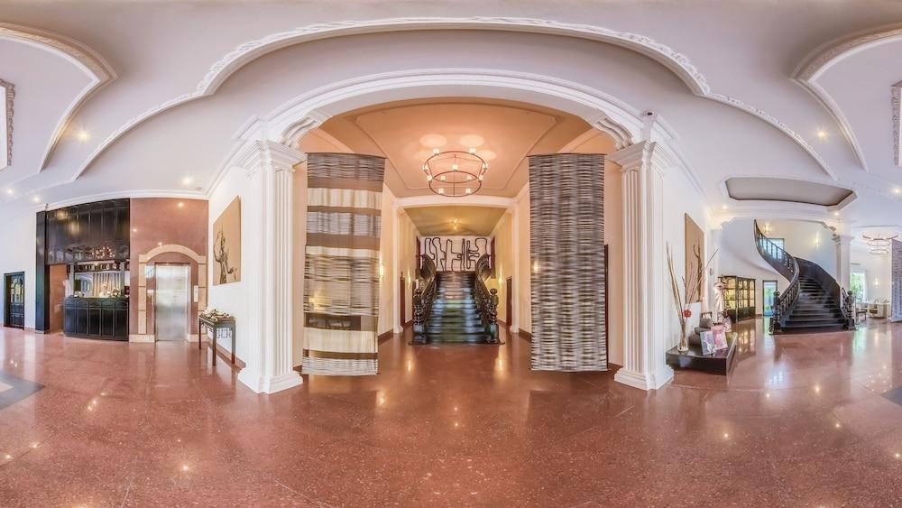 White Mansion 白色公馆 Hotel Phnom Penh Exterior foto