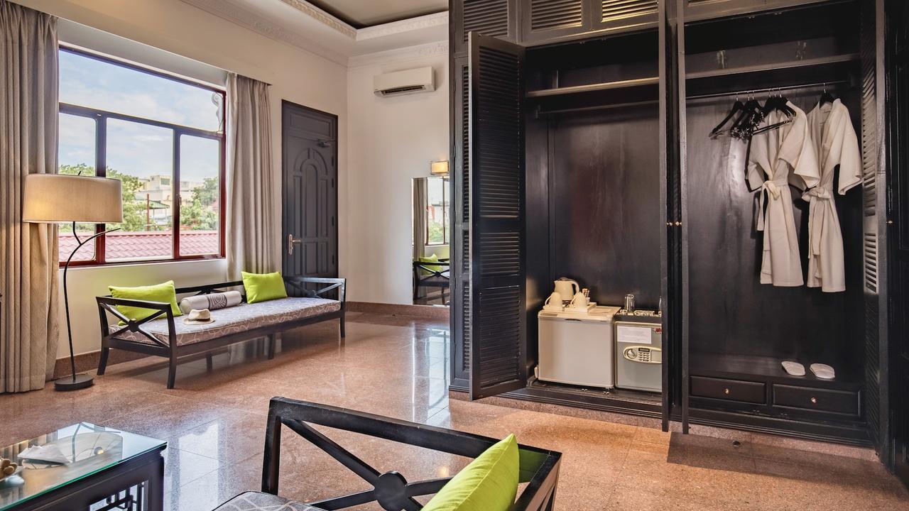 White Mansion 白色公馆 Hotel Phnom Penh Exterior foto