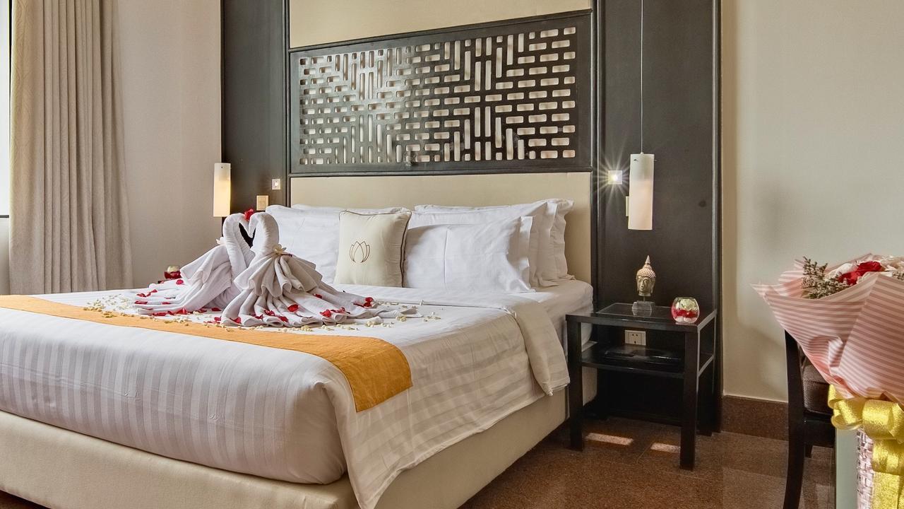 White Mansion 白色公馆 Hotel Phnom Penh Exterior foto