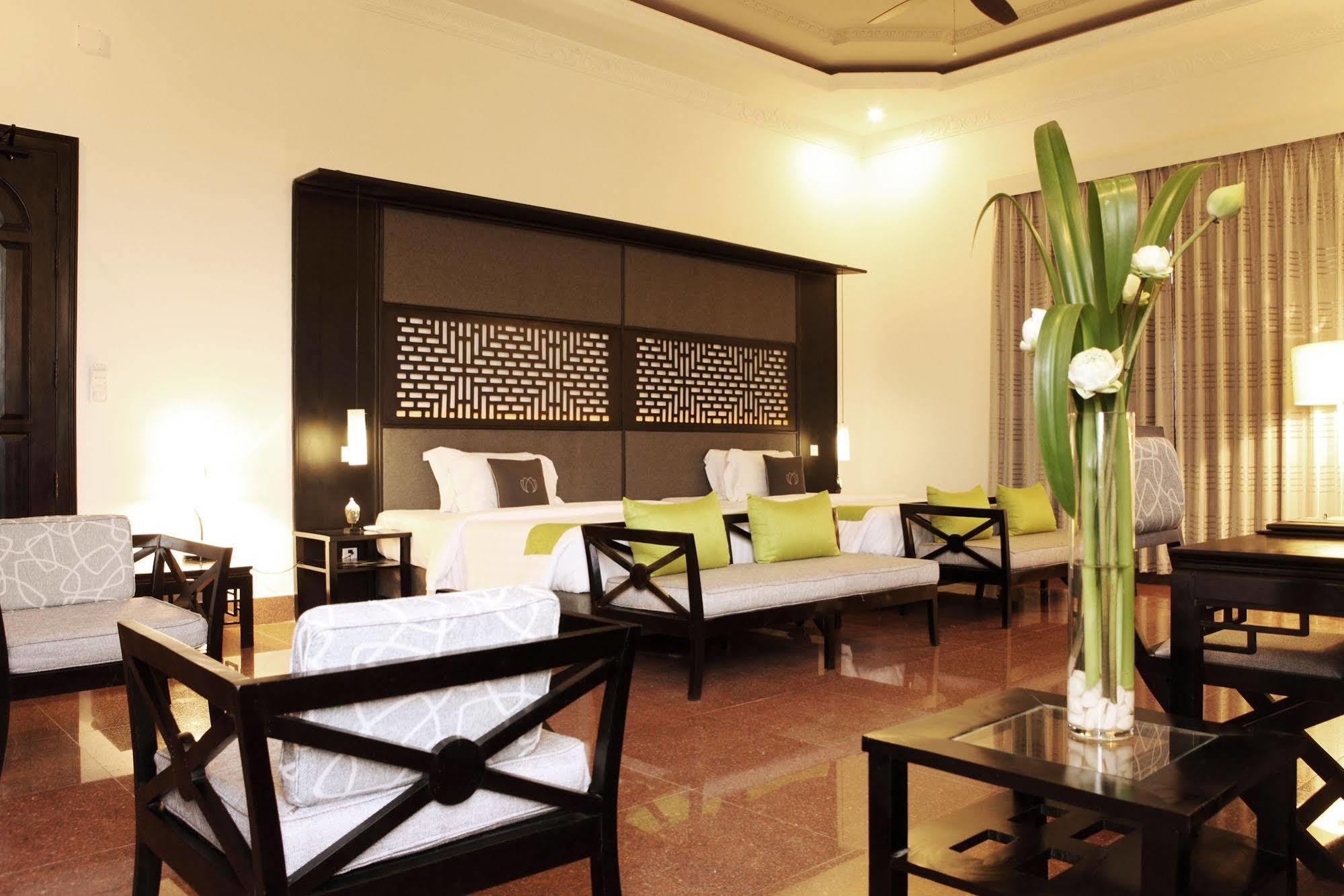 White Mansion 白色公馆 Hotel Phnom Penh Exterior foto